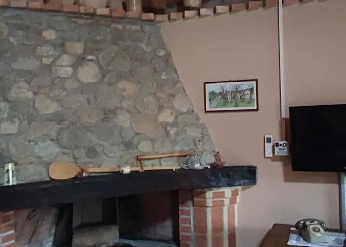 Chalet Casale Chiara & Giulia *